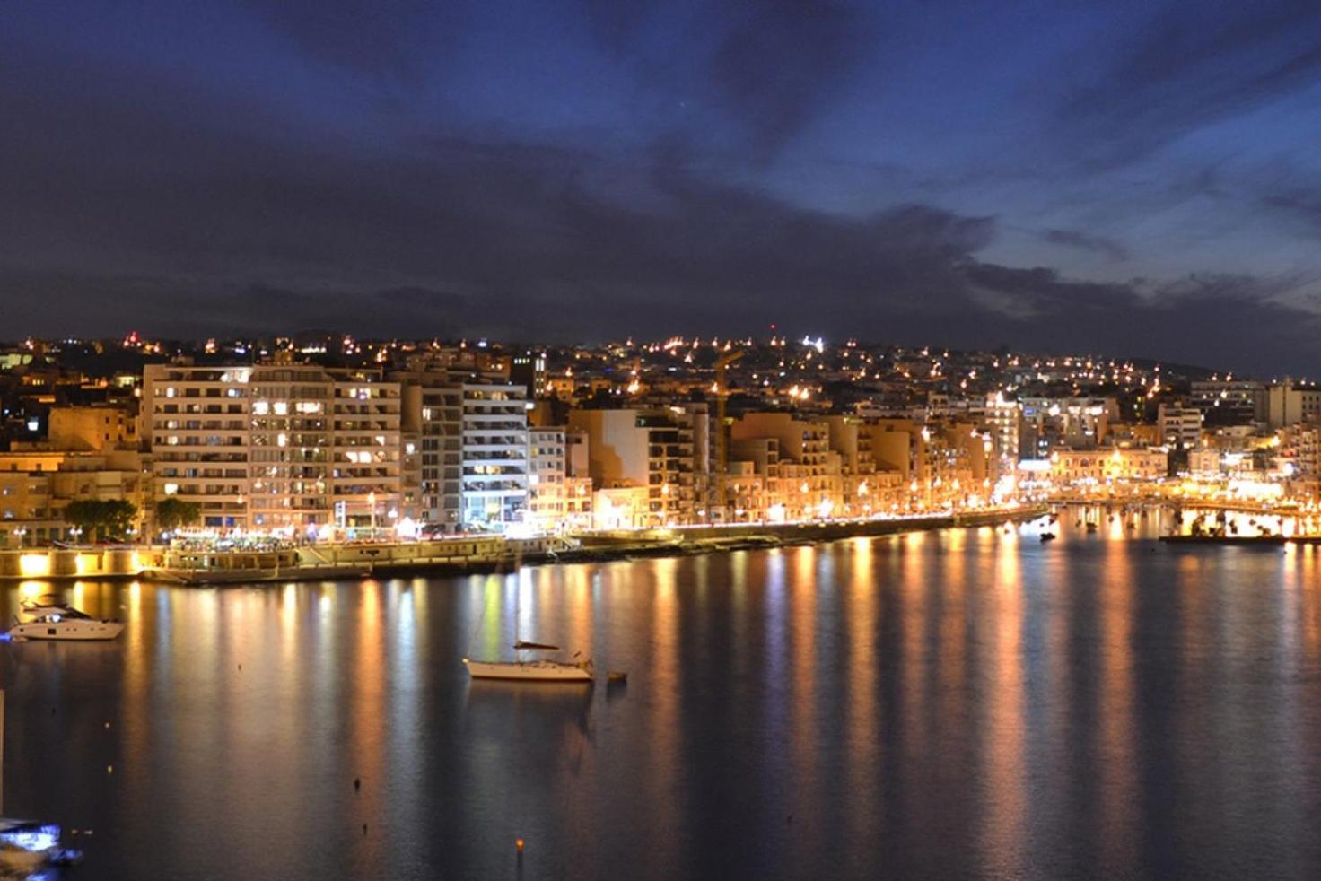 Appartamento Sliema 2Br Great Location With Terrace Esterno foto